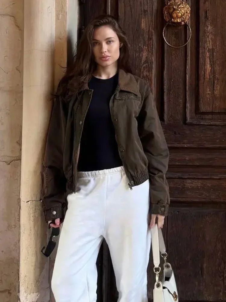 Fashion Taupe Biker-style Suede Jacket Womens Zippered High-neck Long Sleeve Coats High Street Fall Casual Outerwear 250725