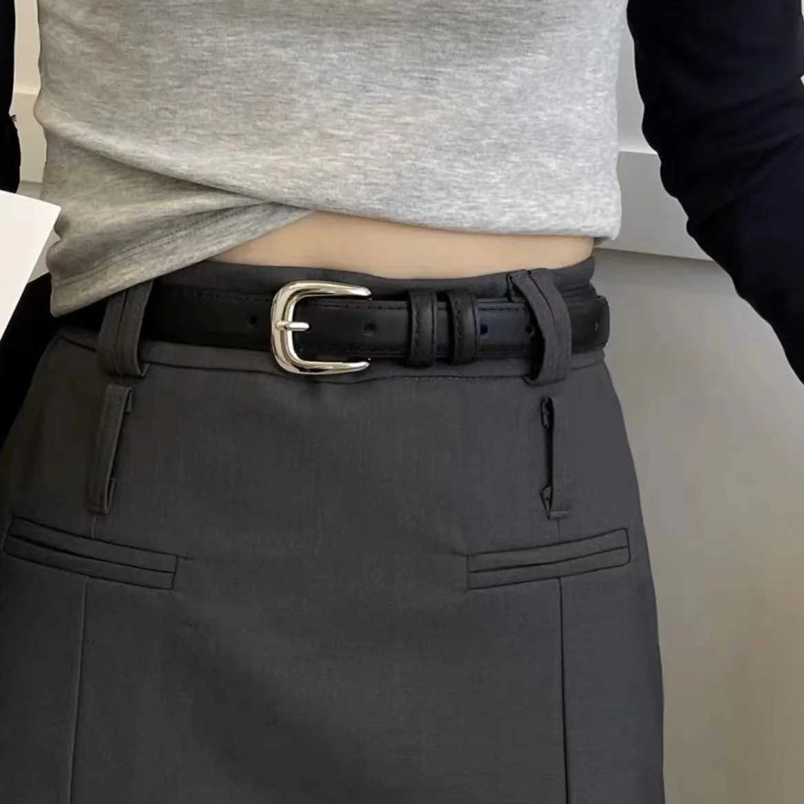 Leather belt for women with vintage style high-end feel summer new Instagram style niche casual jeans for women XJ250801