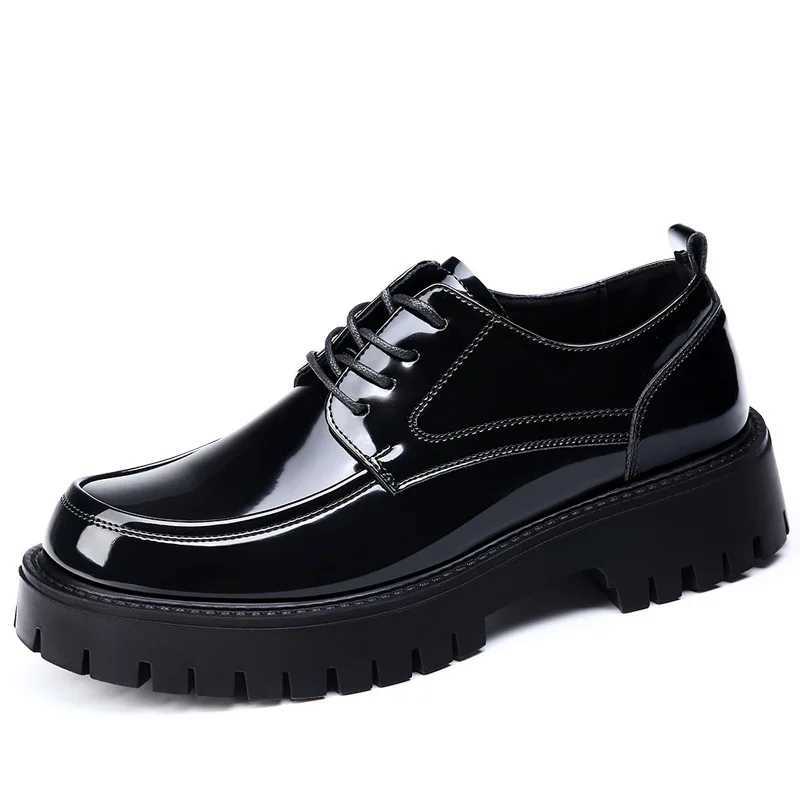2025 New Designer Platform Shoes for Men Lace Autumn Winter Increase Patent Leather Shoes Male Solid Color Casual Shoe XJ250801