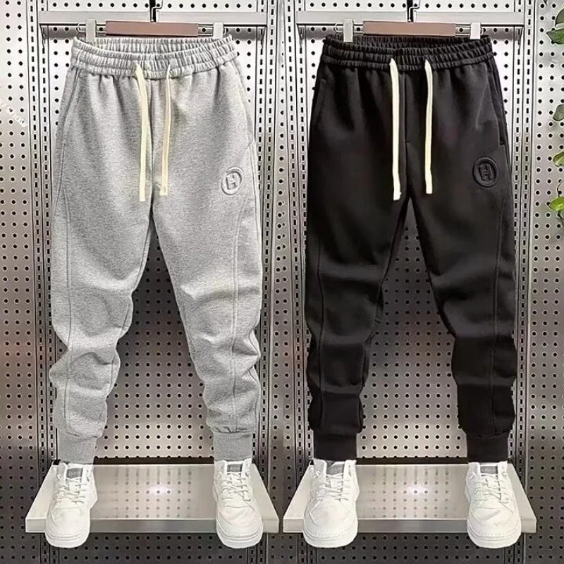 Autumn and Winter Big Pants Gym Korean Clothes Running Mens Clothing Man Cropped Haren Nine Points Leisure 250731
