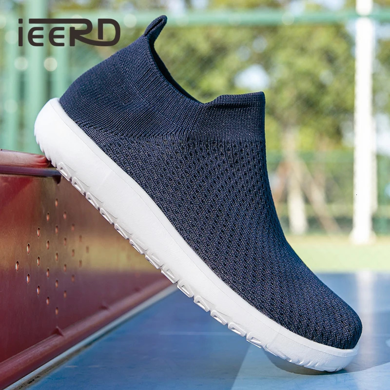 Wide Toe Mens Casual Sneakers Breathable and Lightweight Mesh Shoes For Men Slip On Walking Footwear Plus Size 39-46 250731