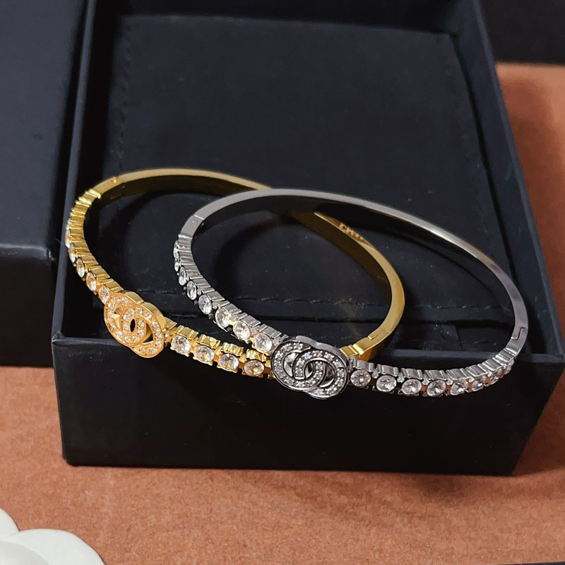 Designer Gold Plated Bangle Bracelets Crystal Rhinestone Stainless Steel Bracelet Round Letter Steel Seal Titanium Steels Valentines Day Luxuey J-image-885111832