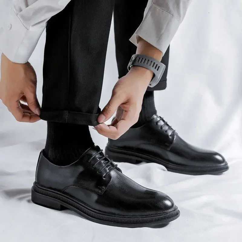 Spring Autumn Social Shoe Male Business Mens Formal Shoes Leather Casual Cheap Clearance Clothing Elegant and Classic Low Price XJ250801