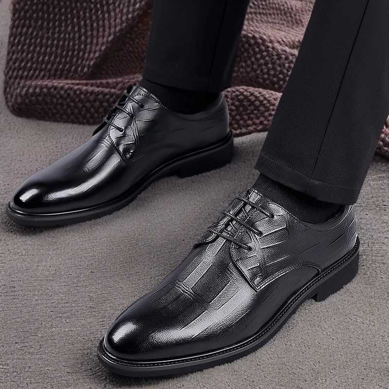 Mens New Business Dress Leather Shoes Mens British and Korean Version Casual Breathable Pointed Groom B Man Wedding Shoes XJ250801