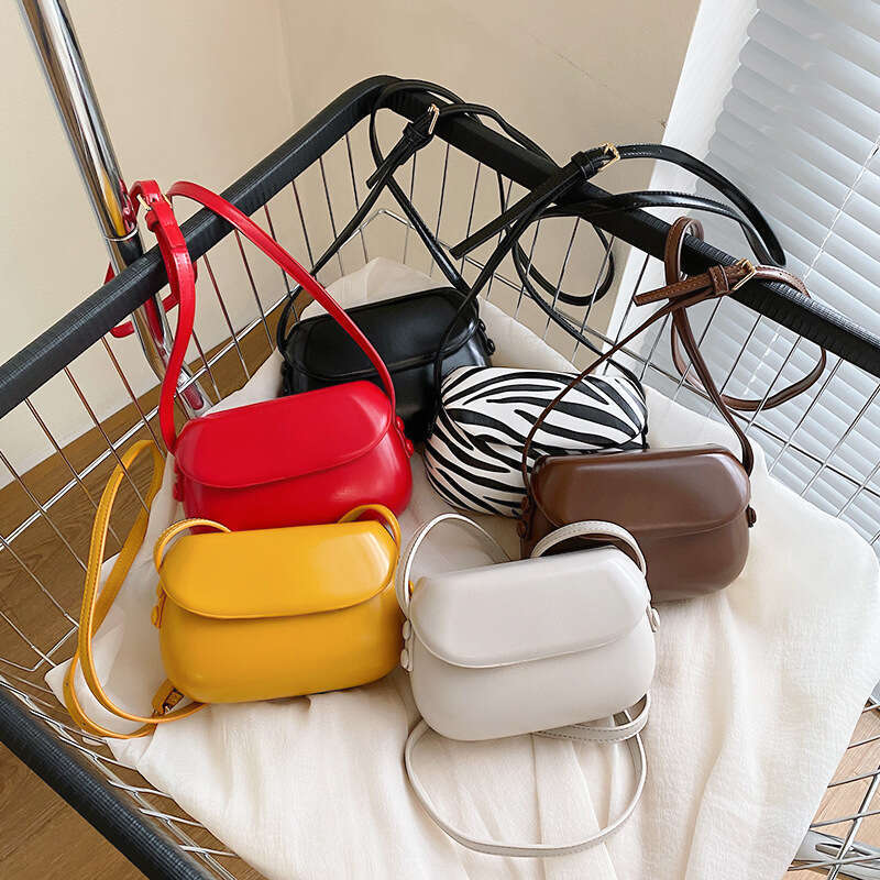 Korean Style Saddle 2022 Summer New Single Shoulder Crossbody Fashion Simple Versatile Women's Phone Bag