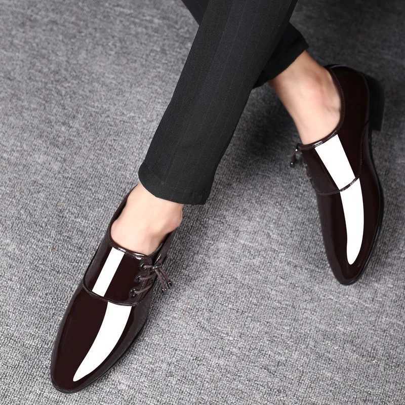 Pointed Toe Mens Dress Shoes Large Size Formal Italian Leather Casual Wedding Shoes for Men Office Classic Business Party Shoe XJ250801