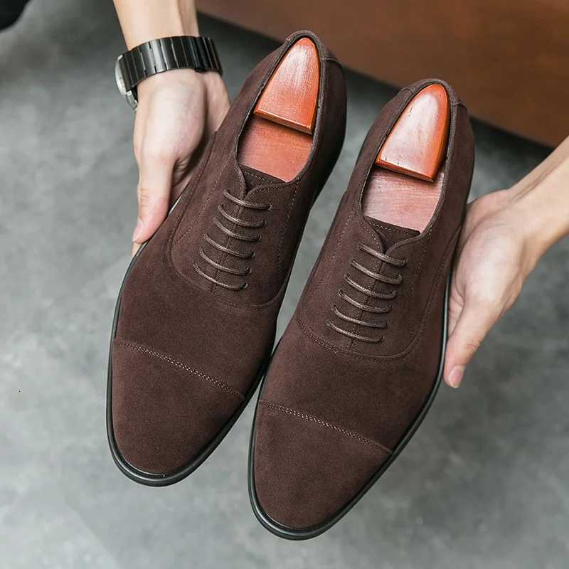 New Arrival Men Pointed Toe Casual Suede Leather Shoes Male Lace Up Oxfords Wedding Dress Formal Flats Footwear Mens Shoes XJ250801