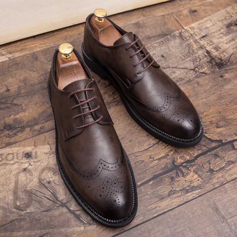 igh Quality Social Shoes Men British Business Mens Formal Shoes Plus Size Nighlub Pointed Block Black Casual Leather Shoes XJ250801