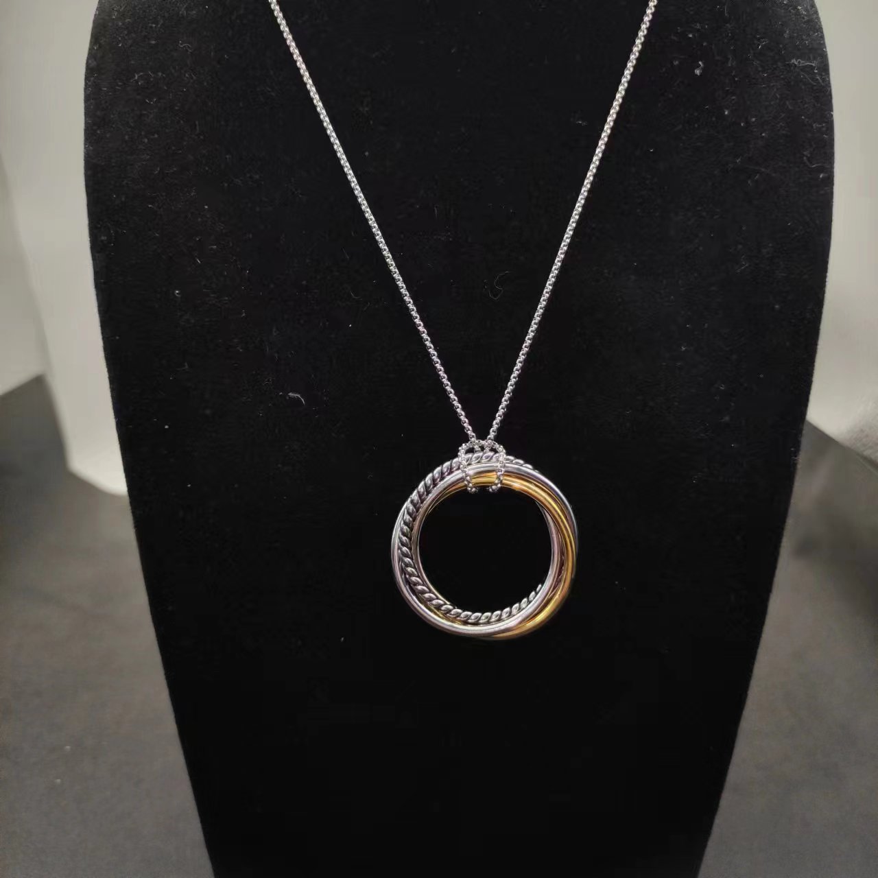 New 100% S925 Sterling Silver DY Necklace - Luxe & Trendy Fashion Statement, Boosts Elegance & Allure, Affordable Luxury!