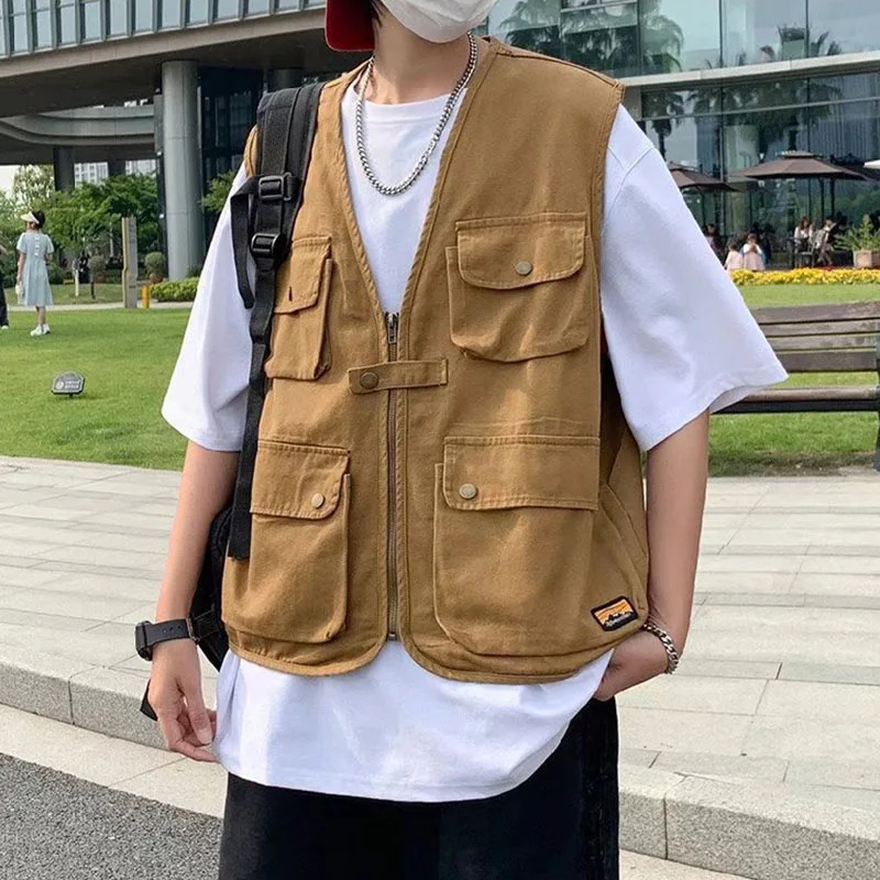 Men Cargo Vests Multi Pockets Spring Summer Fashion Streetwear Vintage Waistcoat Solid Color Male Casual Sleeveless Jackets 250801