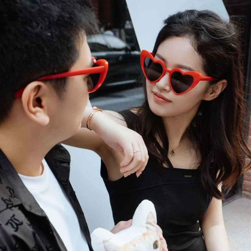 Free Shipping 2025 New Designer Sunglasses Heart-shaped Sunglasses Heart-shaped Bridesmaid Sunglasses