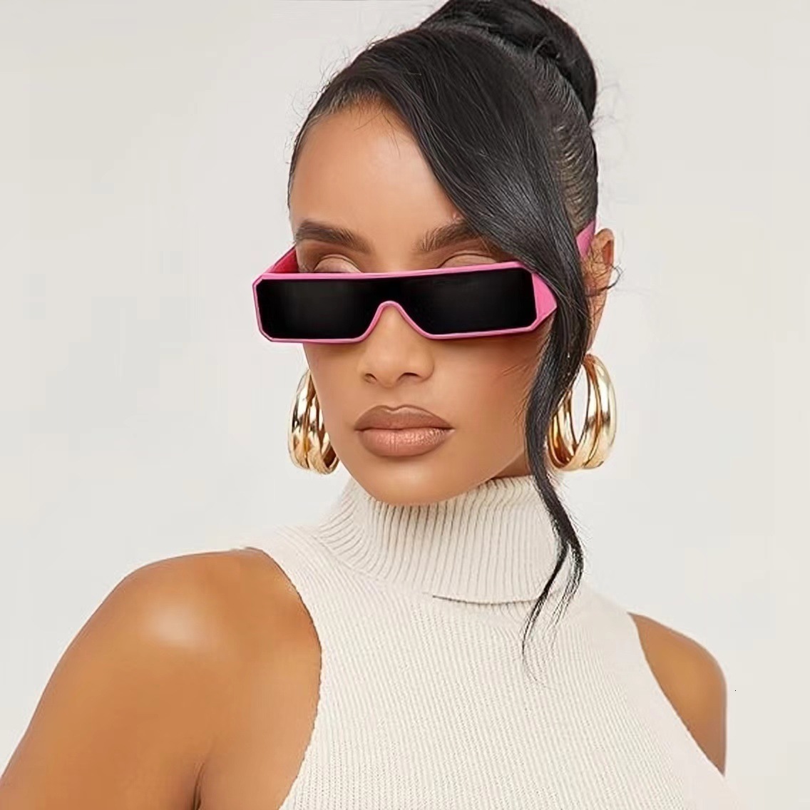 Free Shipping 2025 New Designer Sunglasses Sunglasses Integrated Lens Small Frame Rectangle Vintage Fashion Eyewear Street Photography Sunglasses Fo