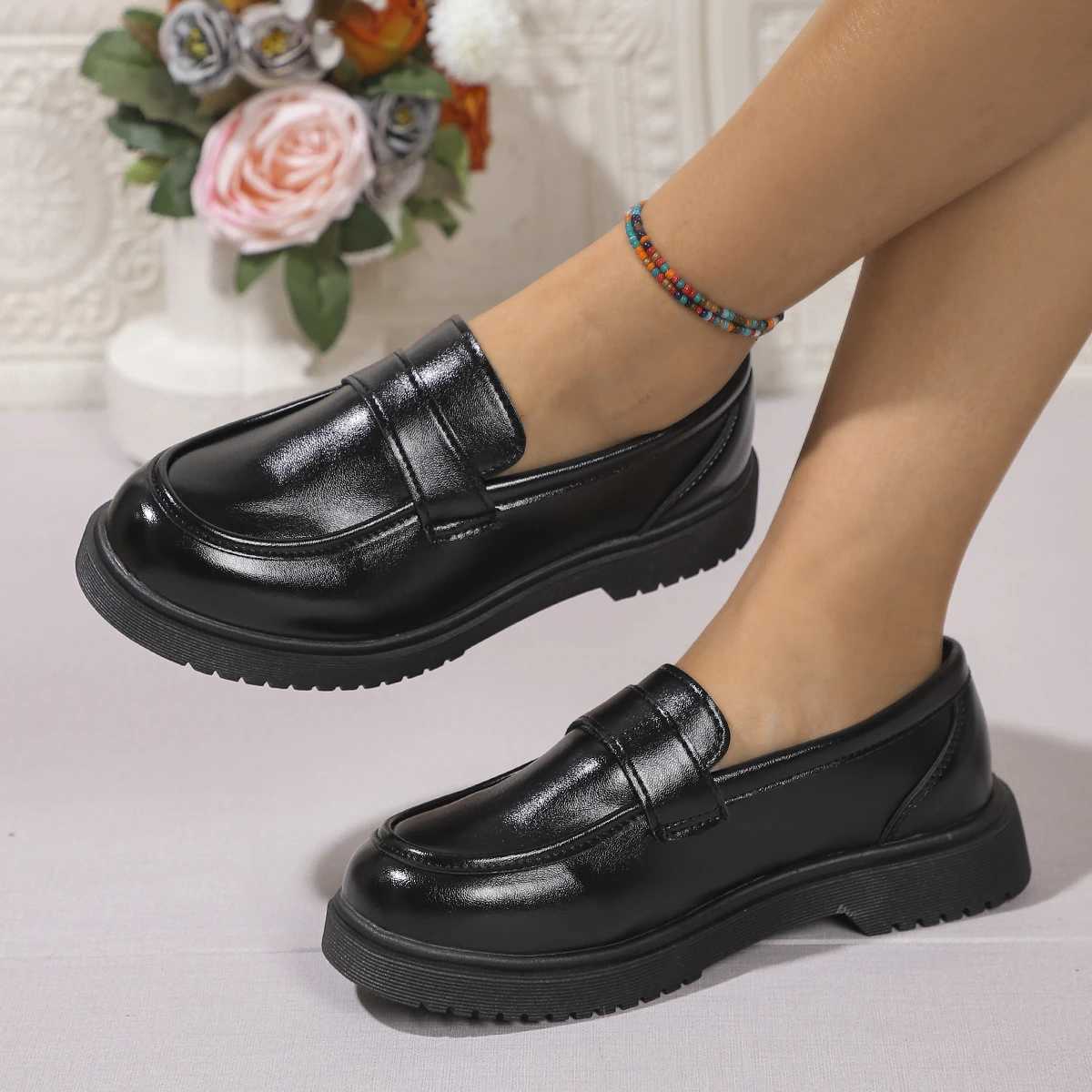 Solid Color PU Leather Flat Loafers Comfortable Soft Sole Slip On Shoes Women Lightweight Casual Shallow Mouth Black Flats Y250802