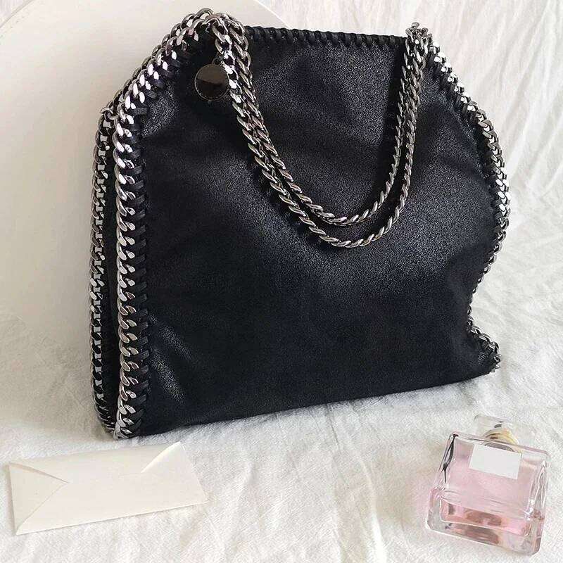 Sac à main avec chaîne en métal pour femmes, marque de luxe de marque de Niche, petit sac à bandoulière carré à la mode serpent