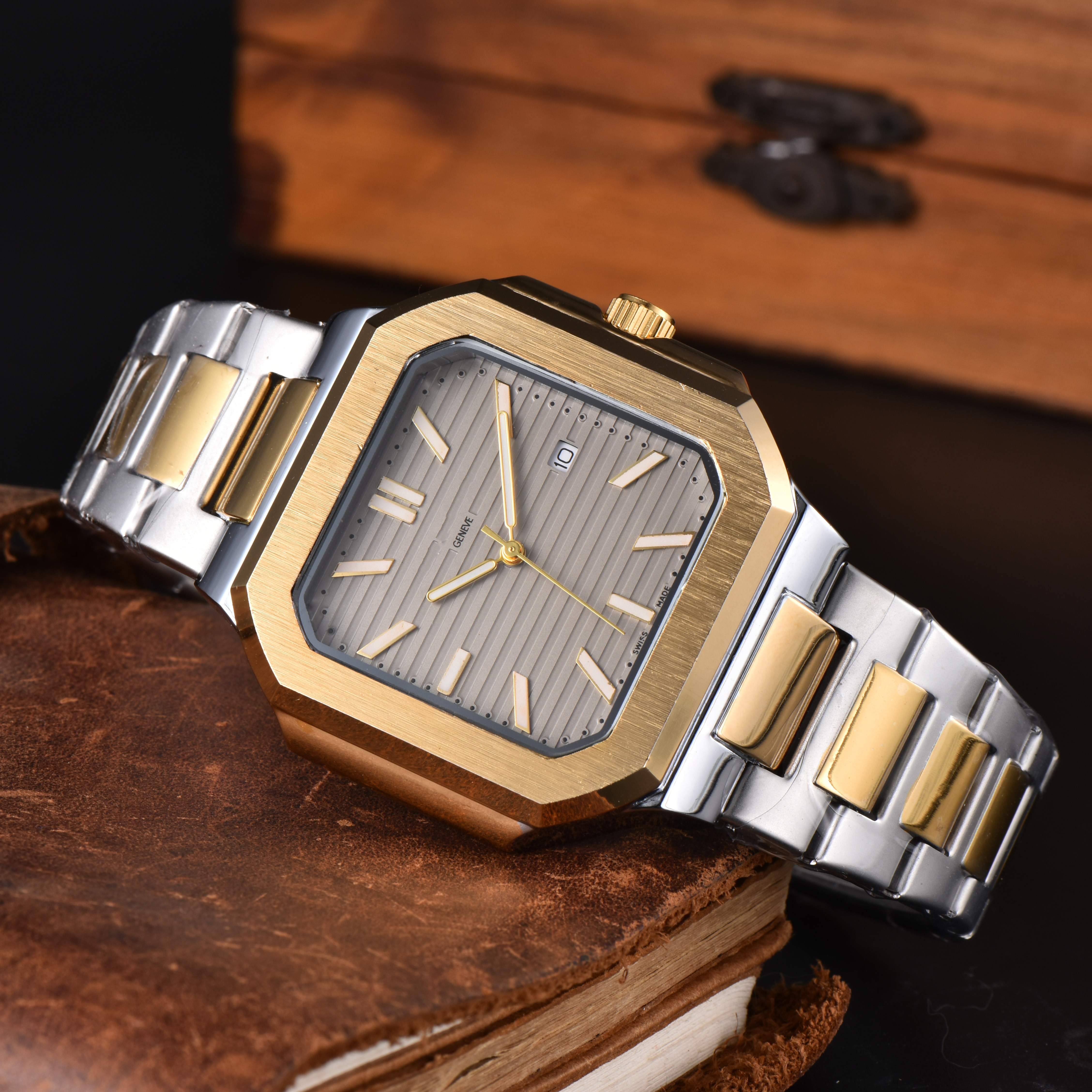 Classics CUBITUSity quartz wrist watch Luxury Men lady WristWatches Designer 5821 business Gold Watch AAA 7128 watches Bracelet montre de luxe Zegar