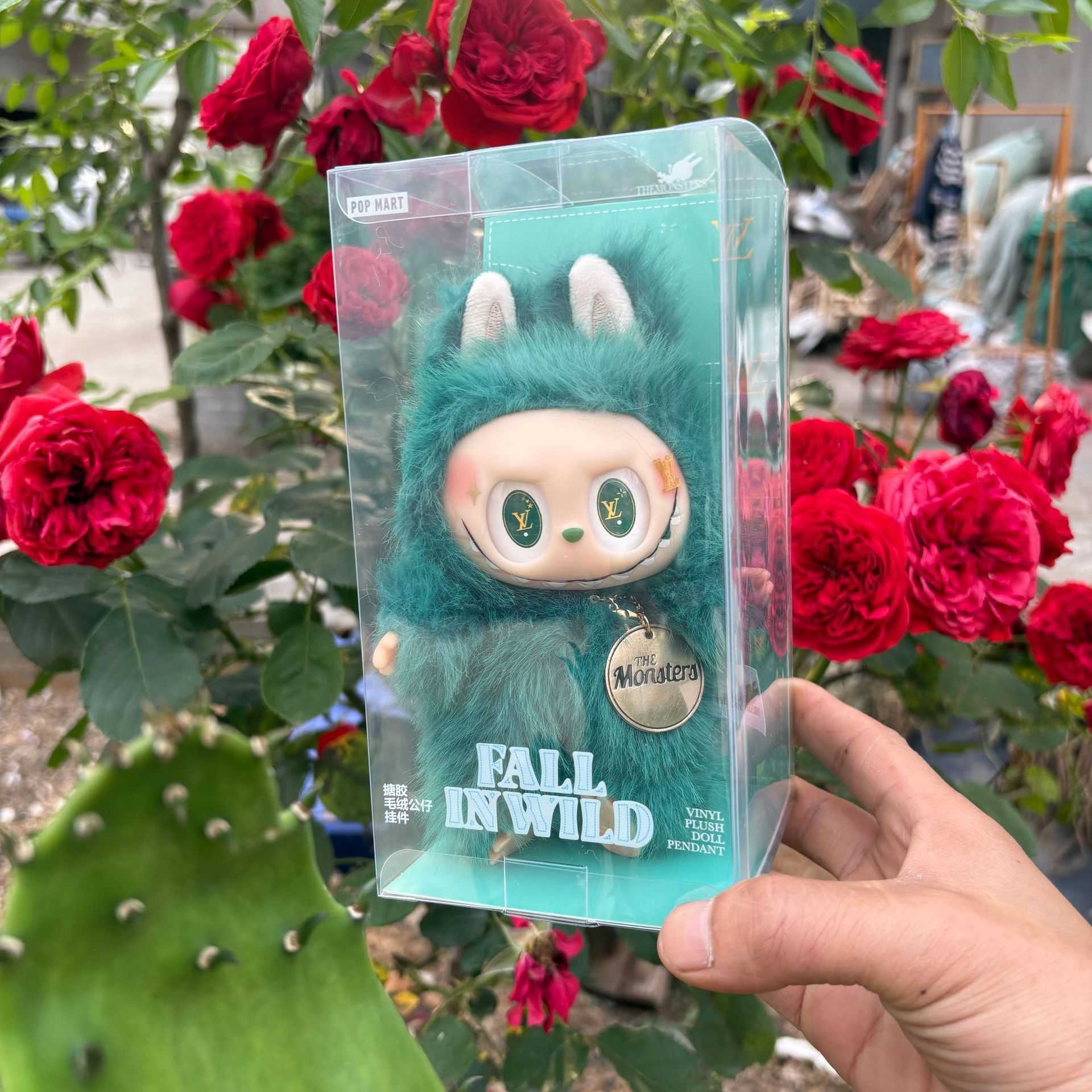 LV Limited Edition Labubu Plush Toy Labubu Pop Green Little Leader Vinyl Plush Doll L250803-image-1069609619
