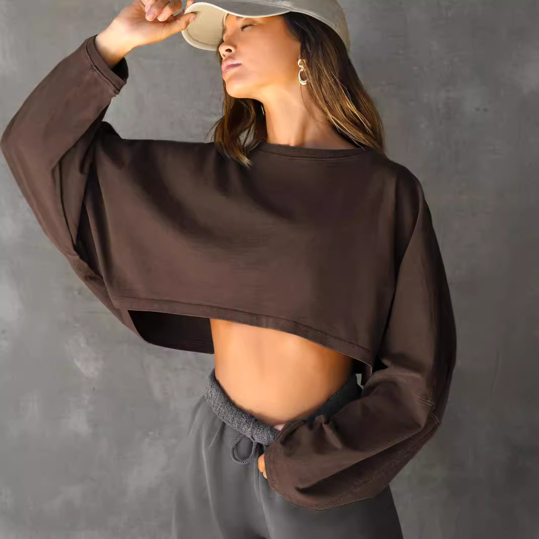 Free Shipping Designer Hoodie 2025 Crop Top Round Neck Sweatshirt Women's Fashion Short Sports Bottom Sweater Knitted Long Sleeved Top