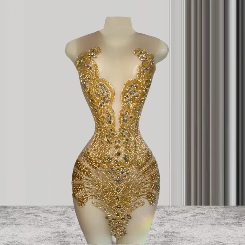 2025 Luxury Gold Short Prom Dresses For Black Girls Sheer Neck Crystals African American Birthday Party Homecoming Cocktail Dresses Customized
