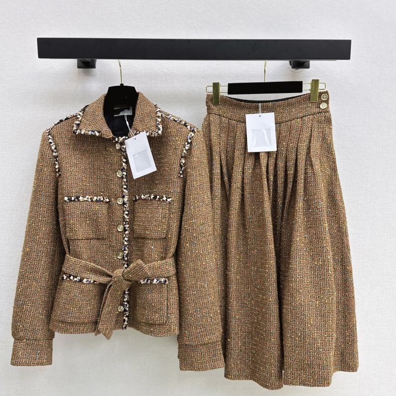 Two Piece Pants women's Designer Two Piece Pants for woman Luxurious Two Piece Sets summer fashion temperament embroidered vest shirt + shorts