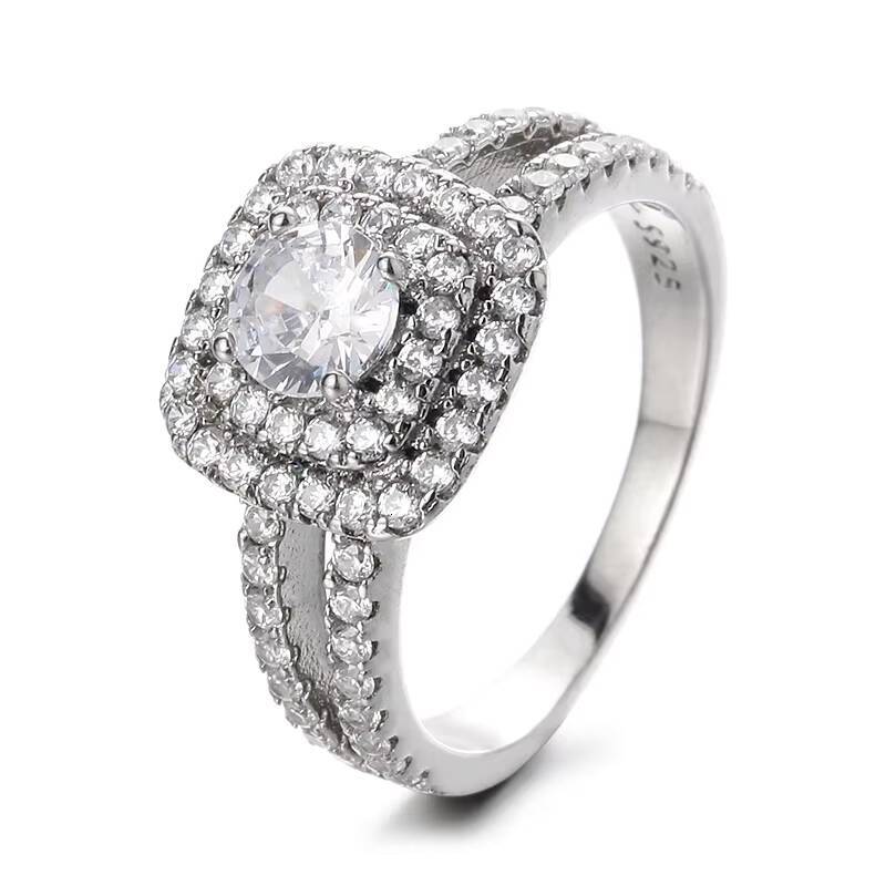 GRA Fine Jewelrys Best Selling Classic and Gorgeous VVS Moissanite 925 Silver Cluster Ring Gift for Women for Parties