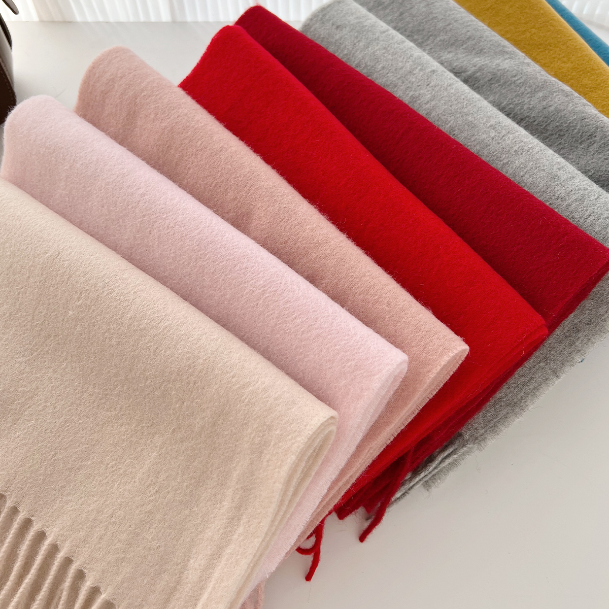 K1572 2024 new solid color 100% wool scarf autumn and winter all-match warm neck scarf couple atmosphere shawl