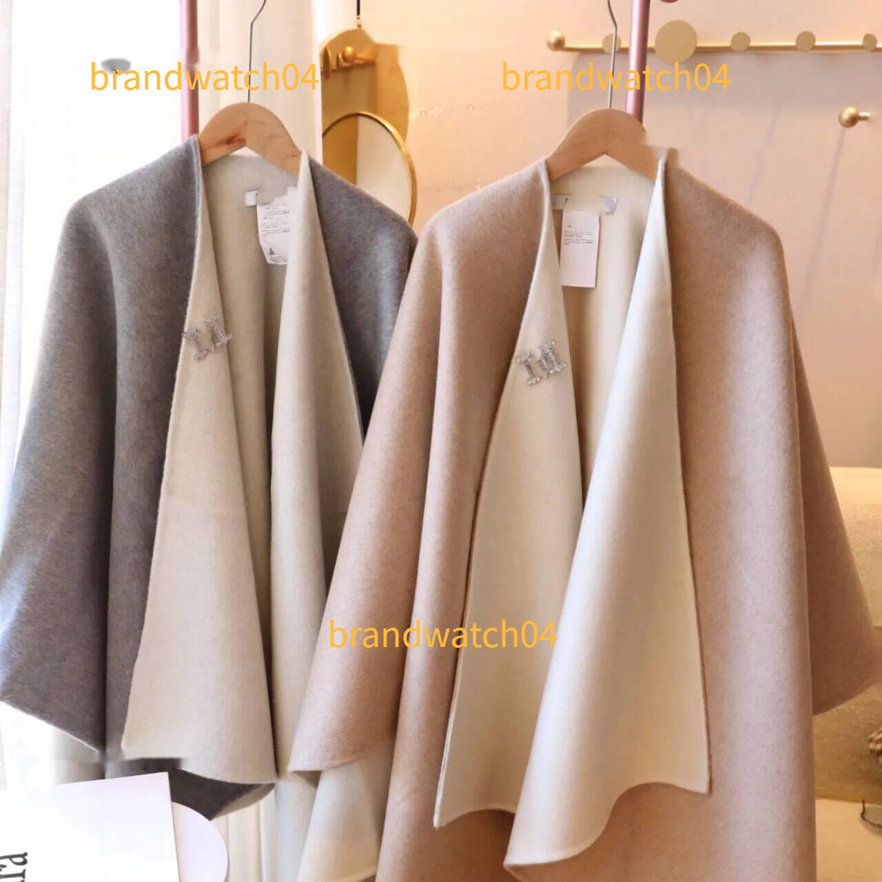 2025 Designer cashmere cloak lady High Version with M Letter Pin, Double-Sided Two-Tone Solid Color Cashmere Shawl Coat for Women, Winter Wool Cape
