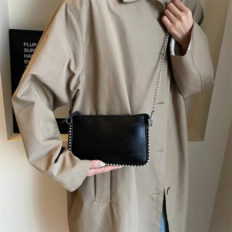 Solid color Crossbody Bags For Women Fashion Chain Mobile Phone Purses Fashion Shoulder Messenger Bag Sac A Main Female 250809