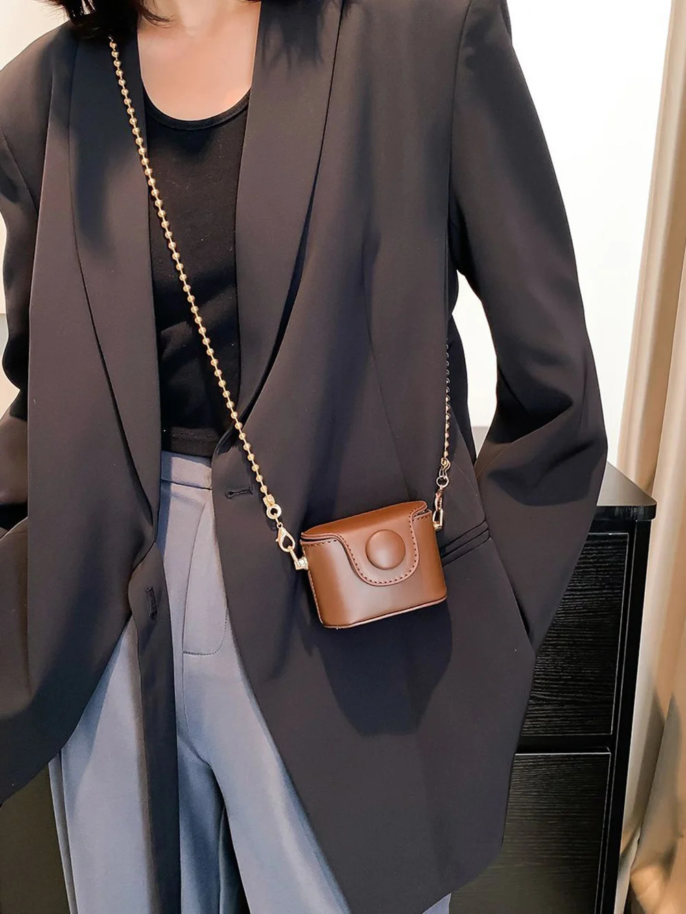 Womens Fashion Mini Chain Bag Leather Small Crossbody Purse Versatile Waist Bag Solid Color High Quality Lipstick Bag 250801