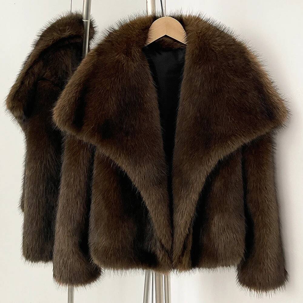 Winter Clothes New Fashion Gradient Fluffy Coat Women High Street Big Collar Faux Fox Fur Jacket Female Overcoats