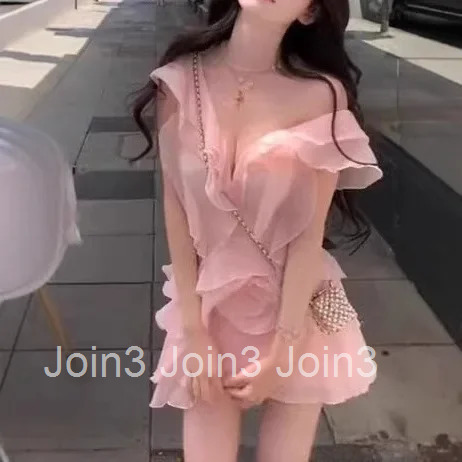 Summer New Womens V-neck Puffy Waist Short Dress Irregular Pure Desire Lace Trim Sexy Cocktail Dress Sleeveless Chinese Origin