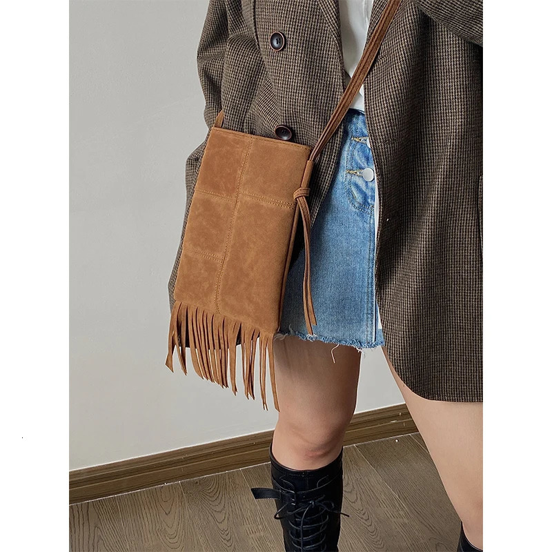 Niche Womens Bag Spring and Summer Retro American Tassel Mini Bag Frosted Crossbody Bag 250801