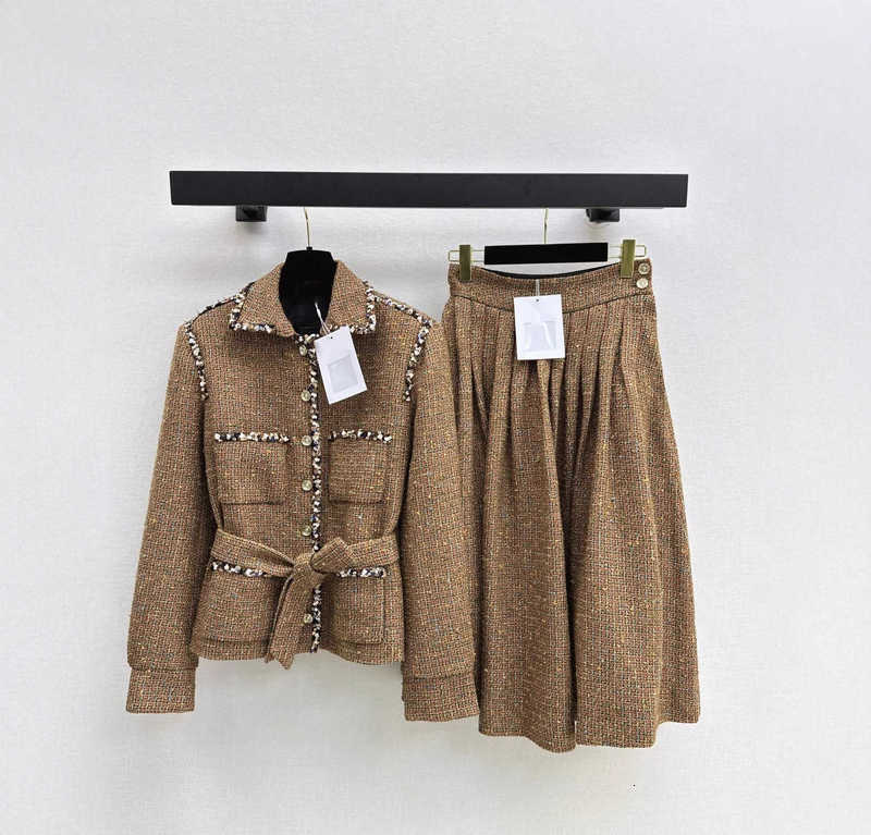 Two Piece Dress Designer women dress cha25 Autumn Winter Socialite Elegant High-end Graceful Rich Coarse Wool Waist-slimming Slimming Knitted Coat 2