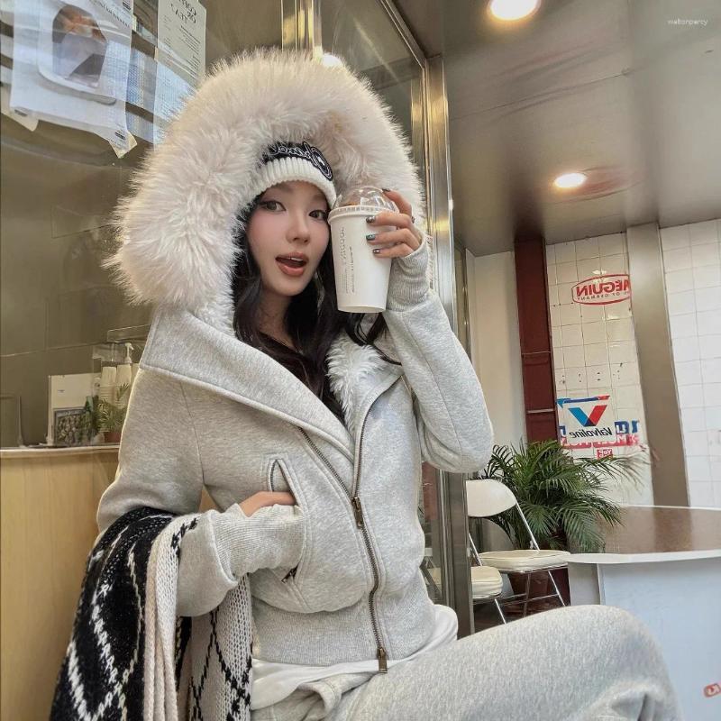 Women's Jackets European Fashion Hooded Sweater Coat Original Retro Design Personality Recommended Slim Fluffy Zipper Oversized Hat.