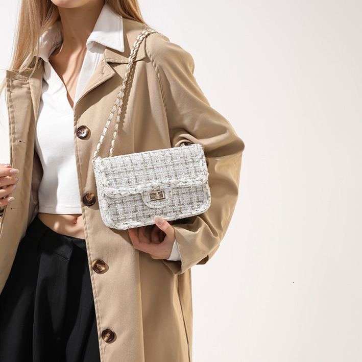 Fashion Women's New Wool Plaid Shoulder Bag Free Shipping Designer Luxury Handbag Simple Chain Square Crossbody Bag Casual Phone Bag