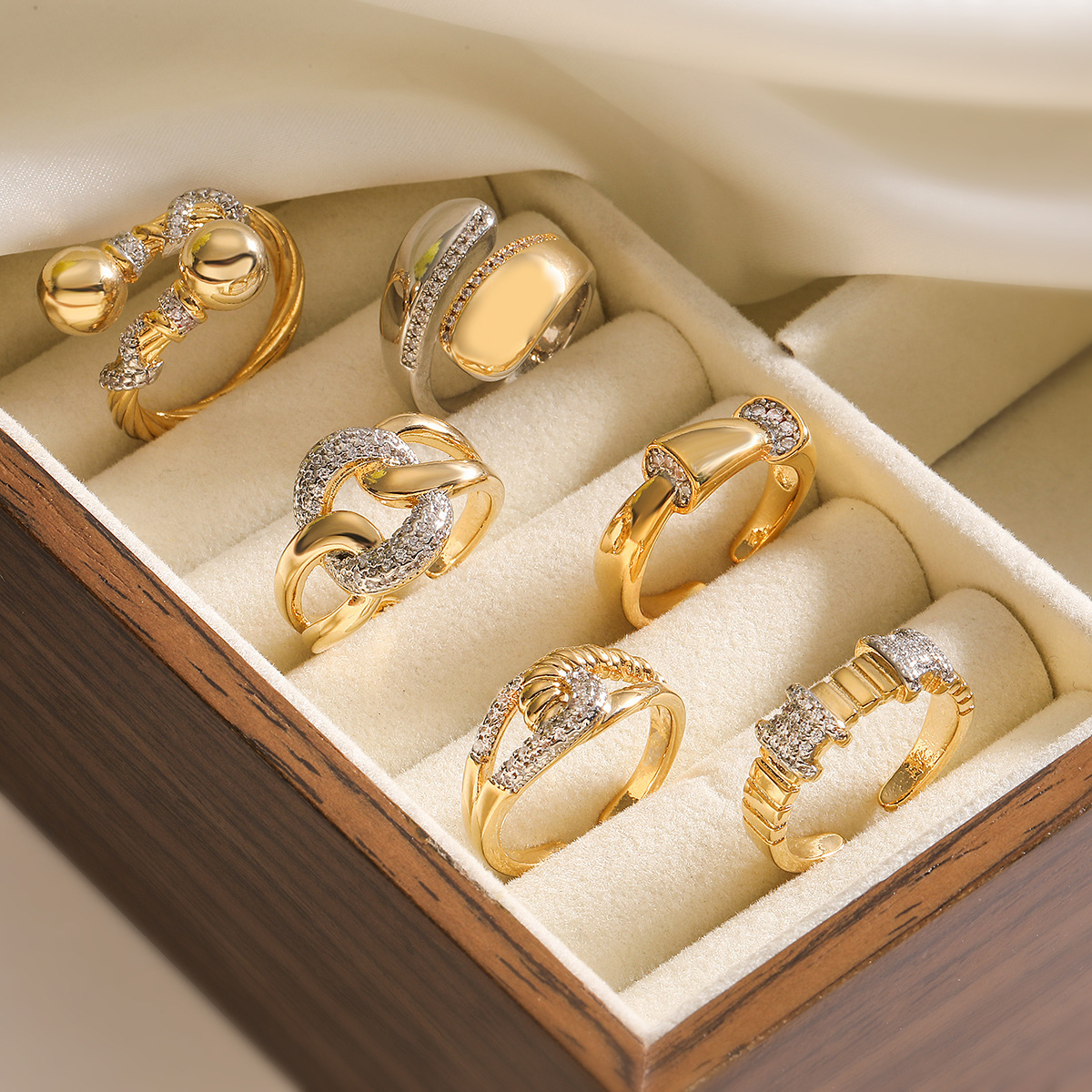 Free Shipping 2025 New Designer Jewelry Niche Personality Two-tone Electroplated Geometric Open Ring For Women INS Fashion Light Luxury Zircon Ring