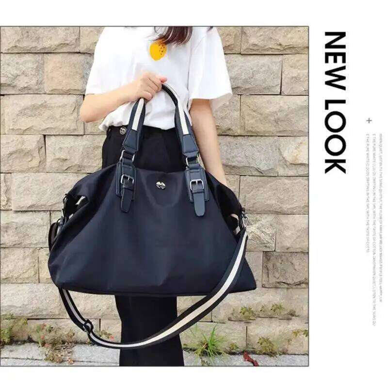 Designer Bags Black Women Travel Totes Nylon Handbag Female Large Capacity Storage Bags Fashion Messenger Overnight Weekender Bag 2025 Luxury Bag