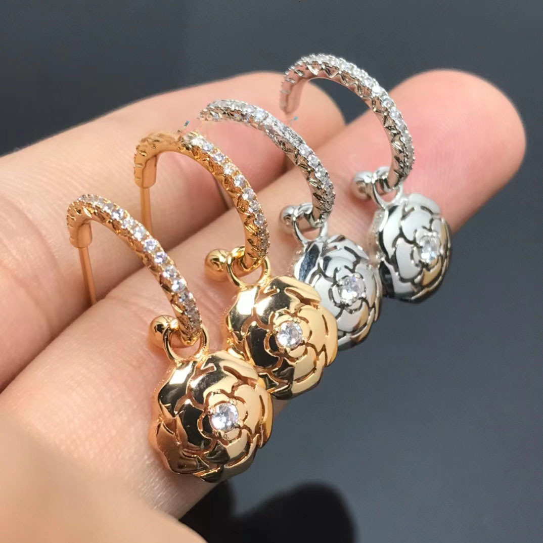 Free Shipping 2025 New Designer Jewelry Exquisite Light Luxury Fragrance Home Rose Camellia Earrings For Women Handmade Full Diamond Earrings Gold E
