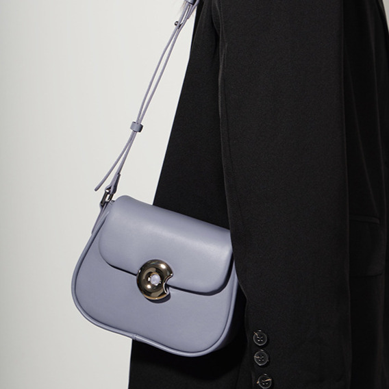 New Genuine Leather Women's Crossbody Bag Free Shipping Designer Luxurious And Fashionable Texture Shoulder Bag Commuting Multifunctional Mobil