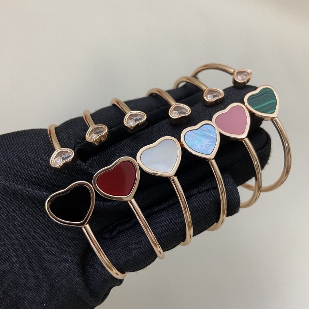 Desginer chopars jewelery bracelet White Mother-of-Pearl Heart Three-Flower Bracelet for Women 18K Rose Gold Butterfly Bracelet Light Luxury Gift