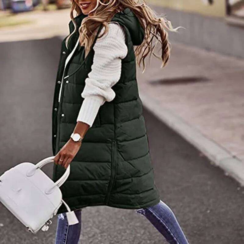 Designer Clothing 2025 Long With Hood Outdoor Vest Down Women's Quilted Coat Sleeveless Jacket Winter Light Weight Sweaters