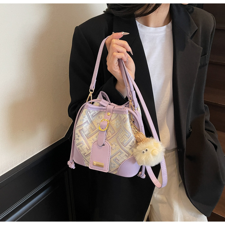 Free Shipping Designer Luxury New Fashion Crossbody Bag Color-block Bucket Bag Women's Trendy Niche Single Shoulder Bag Commuter Small Bag Casu