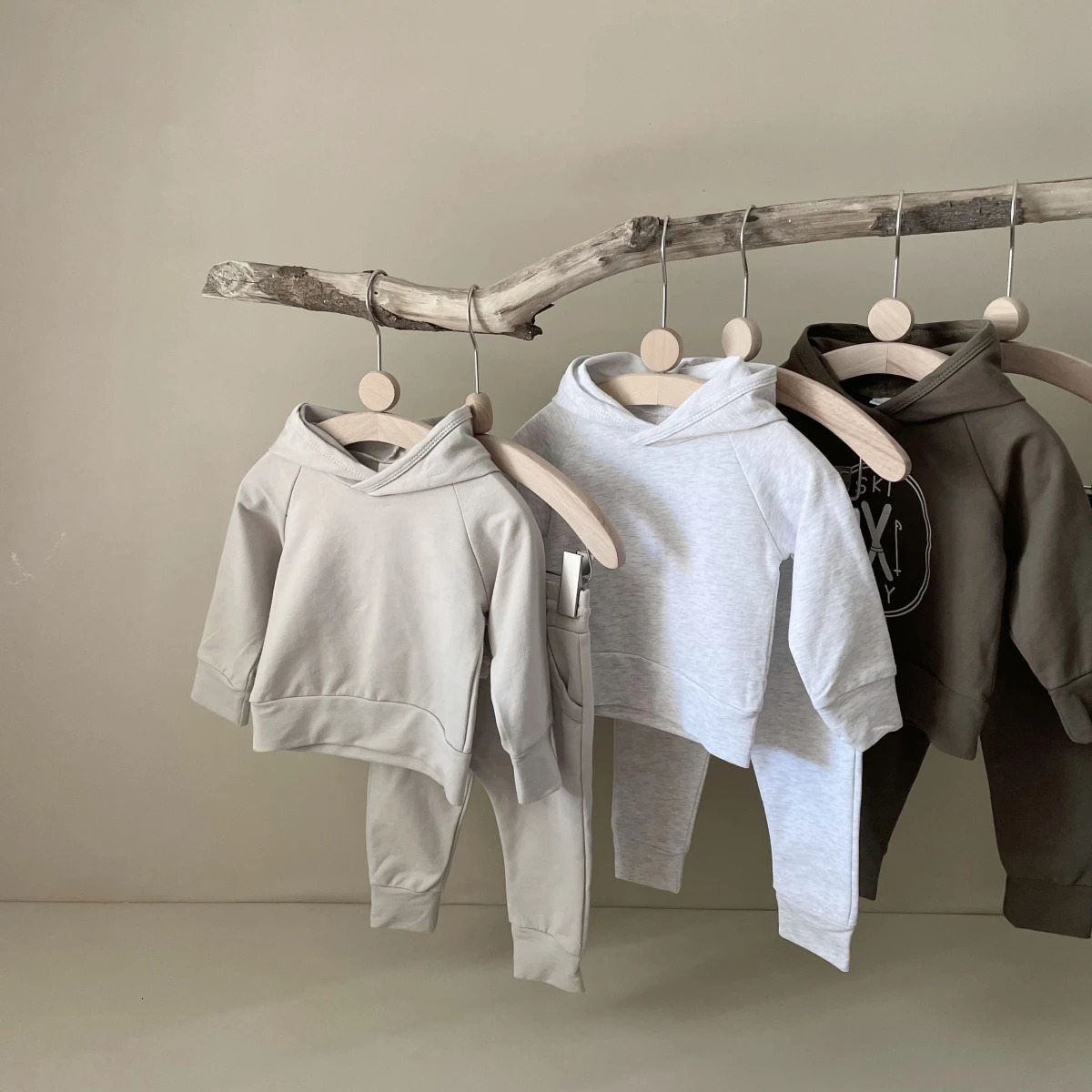 Infant Toddler Outfit Spring Autumn Boys Girls 100% Cotton Kids Childrens Set Hooded TopPants Sports Suit Baby 0-4 Years 2Pcs 250804
