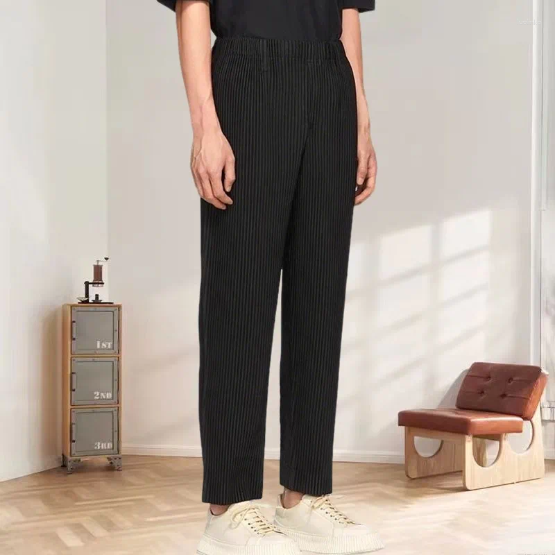 Men's Pants Miyake Pleated Straight Trousers 2025 Summer High Street Loose Harlan Casual Men Tide Solid Colour
