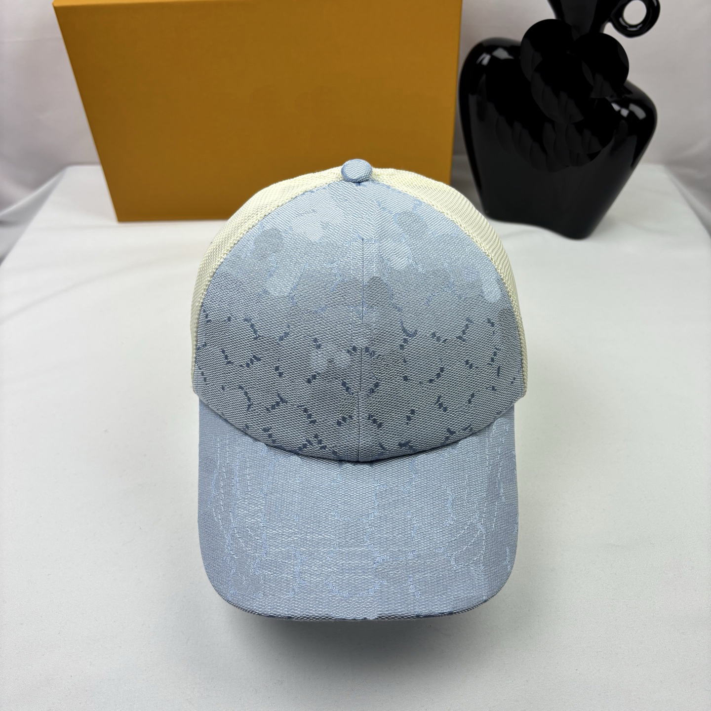 2025 Designer baseball cap Fashion Women&#039;s baseball cap Solid color letter tongue cap Side label sporty temperament couple leisure travel vi-image-875656951