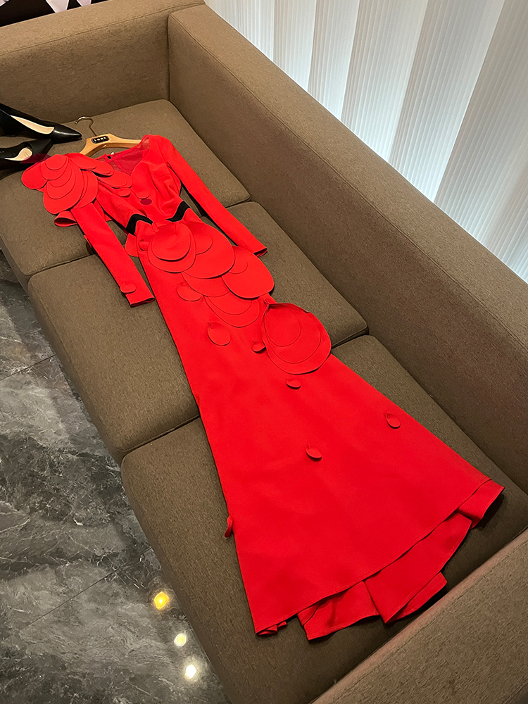 2025 Autumn Red / Blue Solid Color Flower Belted Dress Long Sleeve Round Neck Panelled Long Maxi Casual Dresses Length 150cm O5G019016 Check Size Ch