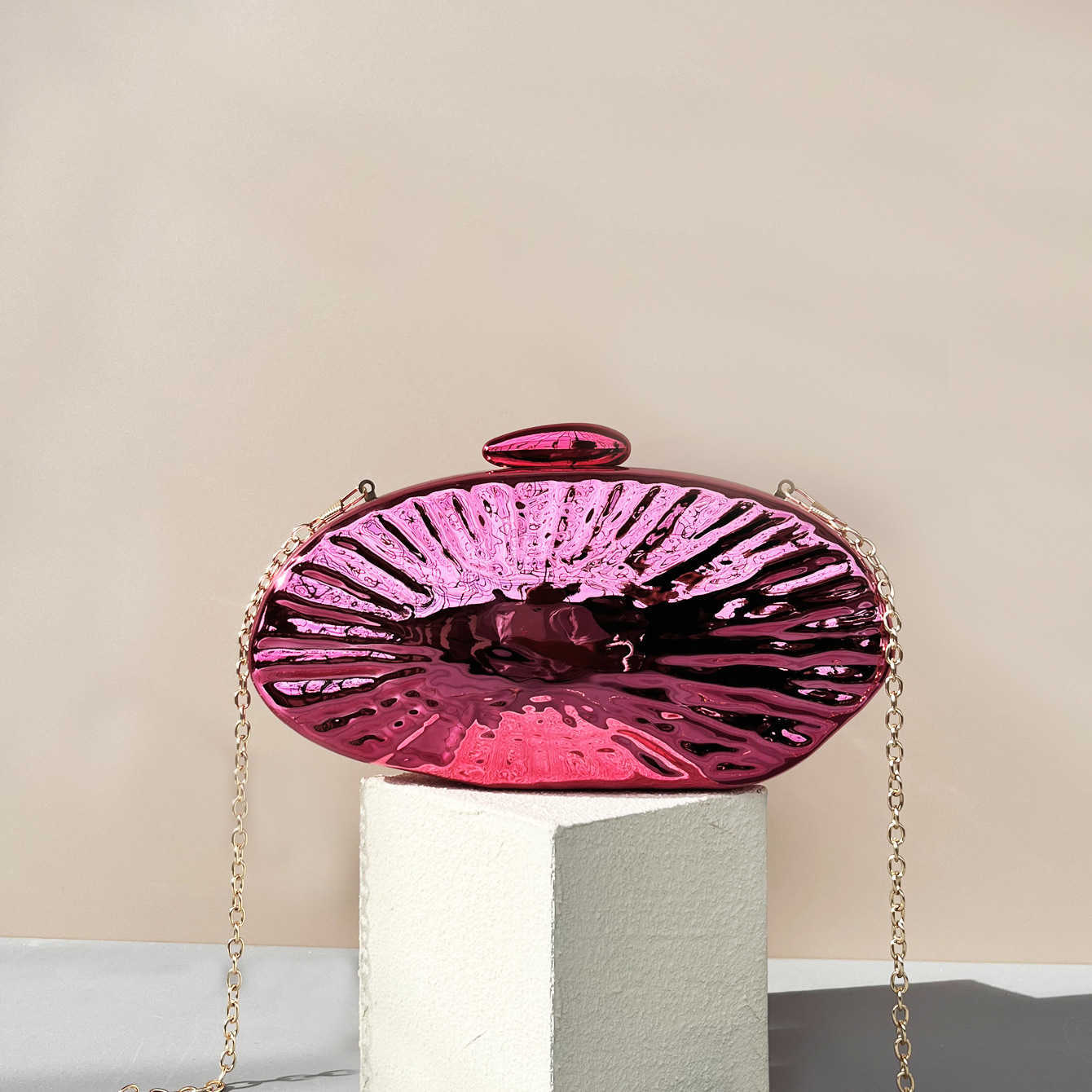 luxury bag designer bags New Hot-Selling Crossbody Bag Shell Pleated Irregular Acrylic Bag Fashionable Wedding Evening Clutch