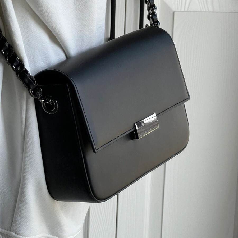 Luxury Brand Designer Bag 2024 New Small Square Bag Trendy This Year Textured French Niche Chain Bag Commuter Shoulder Crossbody Bag High-End Bag