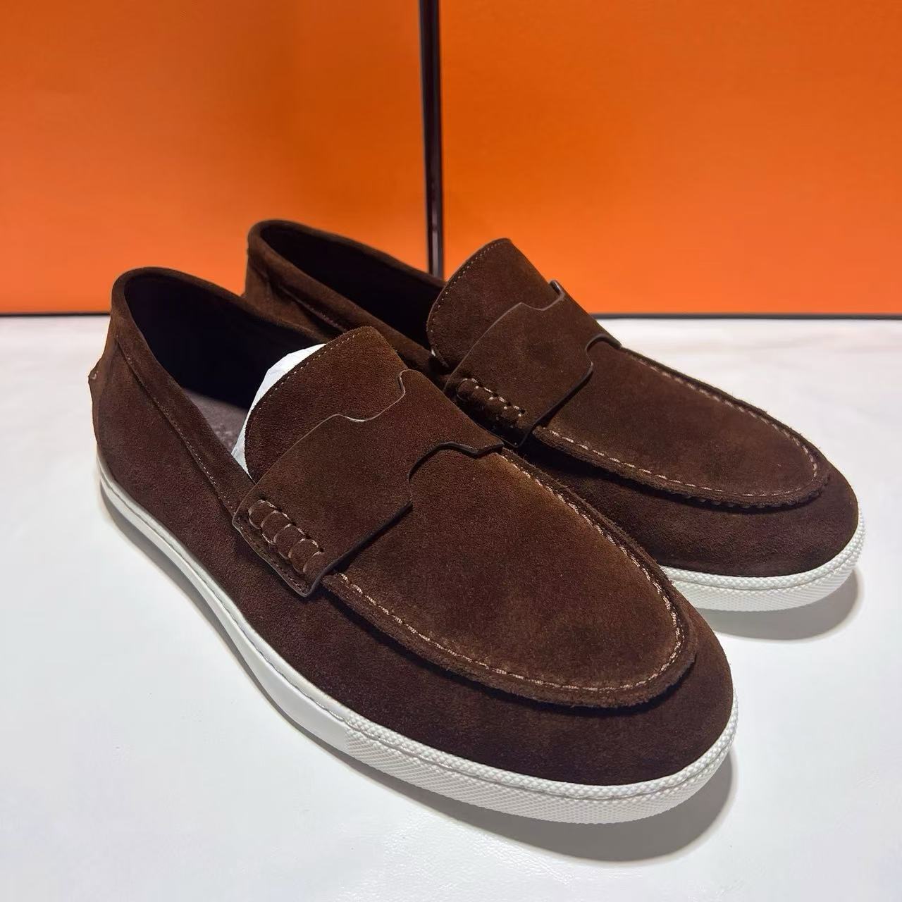 2025 Model Men High Quality Leather Loafers Men Casual Shoes Moccasins Slip On Mens Flats Fashion Men Shoes Male Driving Shoes Size 35-46