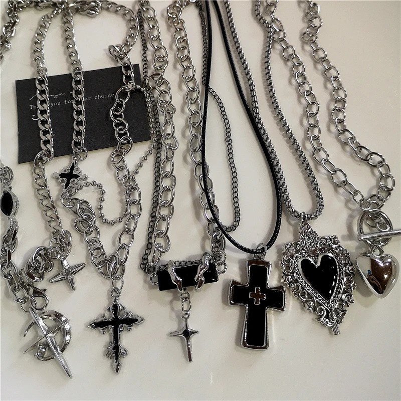 Punk Rock Black Heart Cross Pendant Chain Necklace For Men Women Cool Hip Hop Street Vintage 90s Y2K Grunge Goth Accessories 250804