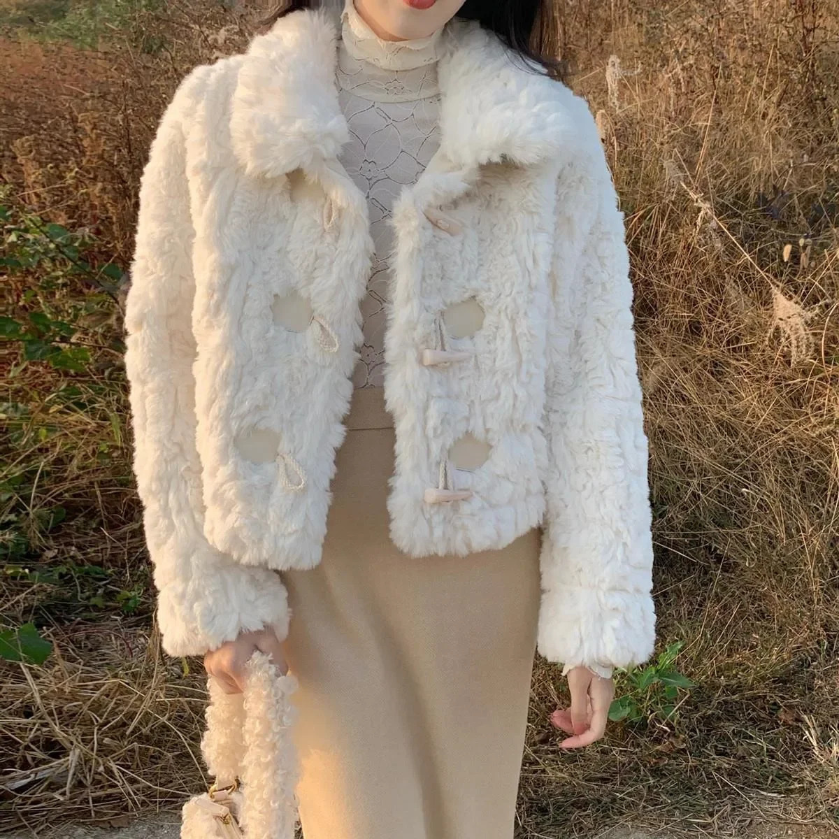 Casual Lamb Fur Jacket Womens Buttoned Rabbit Fur Simulation Loose Autumn Winter Style Ladies Fluffy Top Outerwear 250804